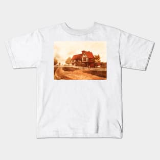 KENTISH HOUSE, KENT, UK Kids T-Shirt